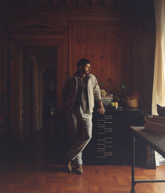 Tess Ayano, Family Style, Riz Ahmed