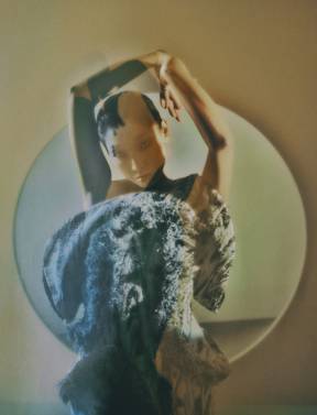 Modern Weekly China / Sakura Ando